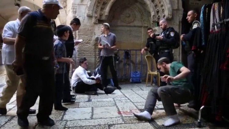 Yüzlerce fanatik Yahudi'den Mescid-i Aksa'ya baskın