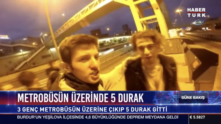 Metrobüsün üzerinde 5 durak