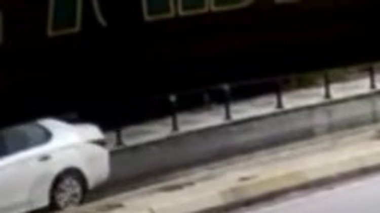 Banka şubesinden çıktı, gasp edildi... O anlar saniye saniye kaydedildi