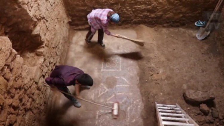 2 bin yıllık antik kentte heyecanlandıran bulgu! Yeni mozaik alanlar bulundu