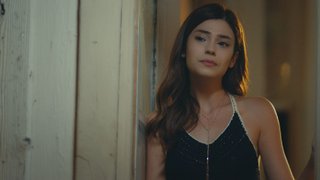 Öykü'nün Cem'den ayılmasını isteyen Ozan, her ne kadar istediğini alsa da mutlu olmuyor.