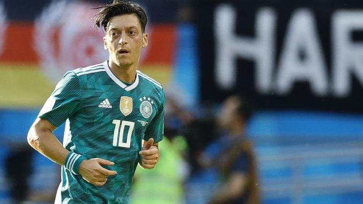 Almanya Futbol Federasyonu Başkanı&#039;ndan Mesut Özil itirafı