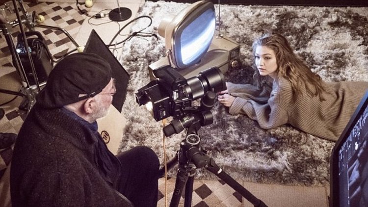 2019 Pirelli Takvimi hazır! Takvimde Gigi Hadid de var!