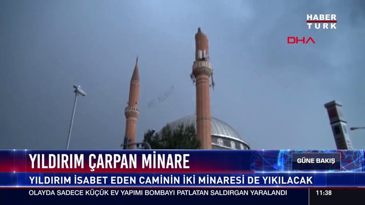 Yıldırım çarpan minare