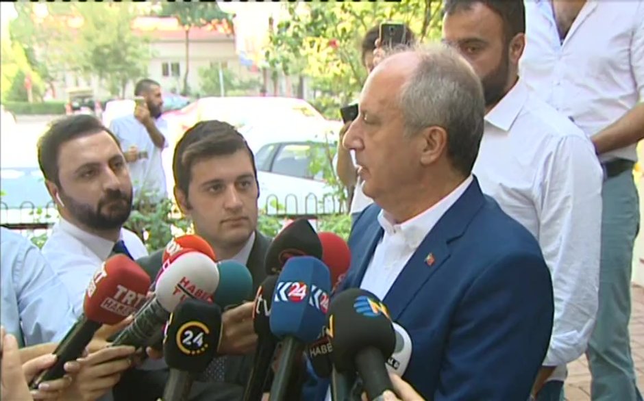 Muharrem İnce'den taahhütname: Koltuğa yapışmayacağım