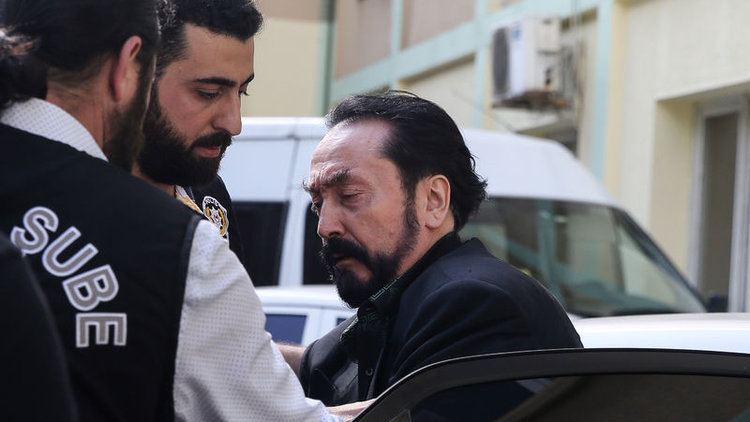 Adnan Oktar&#039;ın 121 internet sitesi erişime kapatıldı