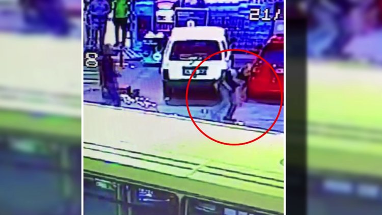 Cinayet değil kaza çıktı! Kendi kendini bıçaklamış