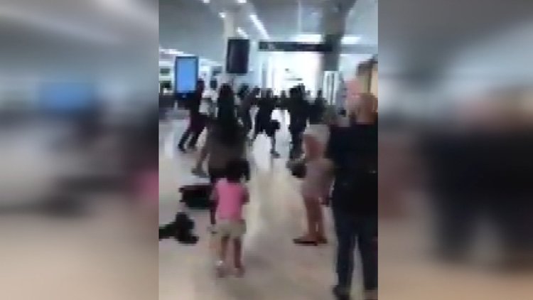 Havaalanında büyük gerilim! Fransız rapçiler birbirine girdi