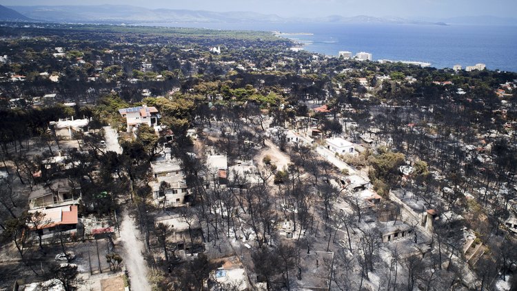 Yunanistan'da binlerce kaçak yapı yıkılacak