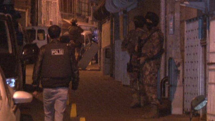 İstanbul'da DAEŞ operasyonu! 6 ilçede 12 adrese baskın yapıldı