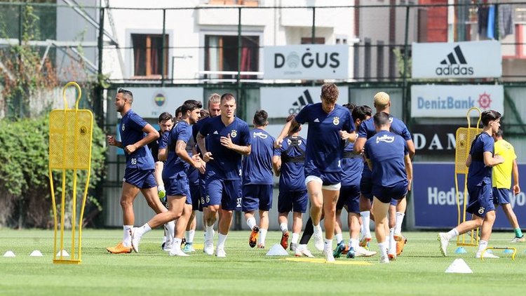 İşte Fenerbahçe'nin Benfica kadrosu