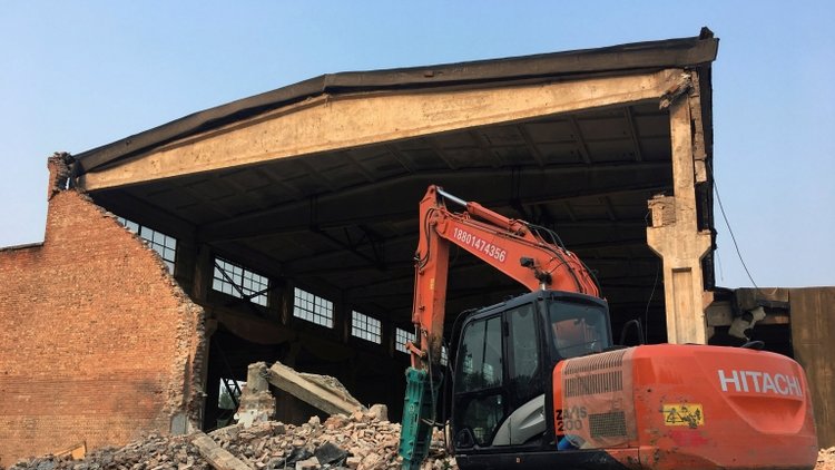 Ai Weiwei'nin Çin'deki stüdyosu yıkıldı