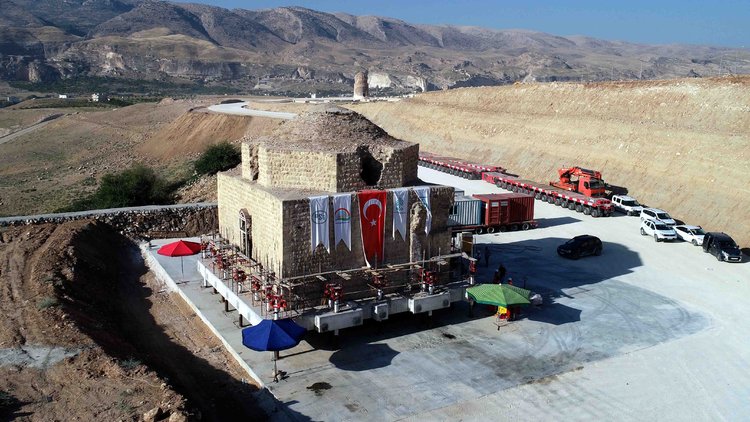 Tarihi Artuklu Hamamı yeni yerine indiriliyor