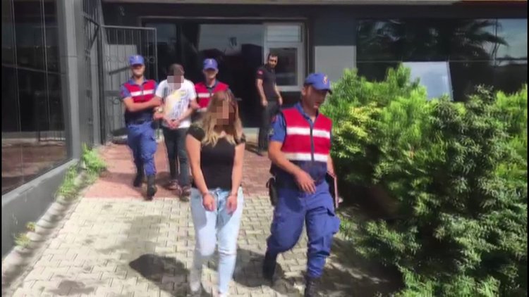 Avcılar'da 2 çocuklu kadının evine baskın! 40 kilo uyuşturucu ele geçirildi