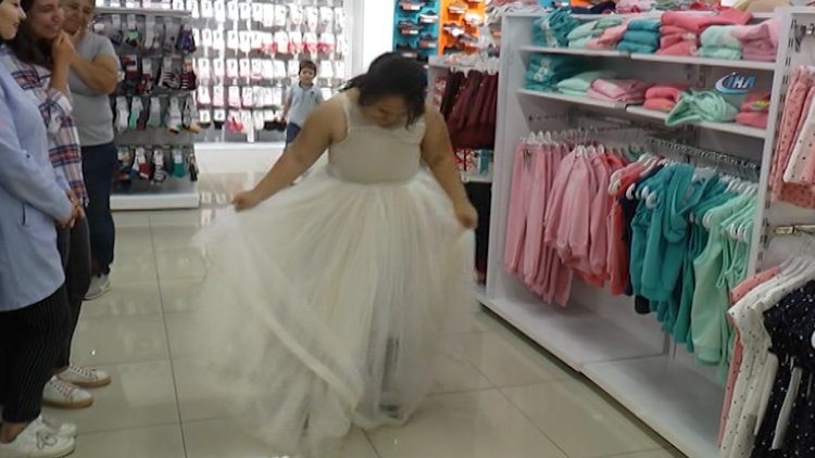 Down sendromlu çocuğun bayramlık sevinci duygulandırdı