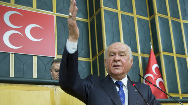 Bahçeli&#039;den partisine döviz talimatı