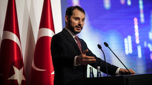 Bakan Albayrak: Mevduatlara asla el konulmayacak