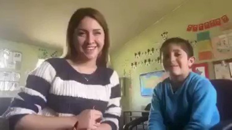 Köy öğretmeninin öğrencileriyle videoları büyük beğeni topladı