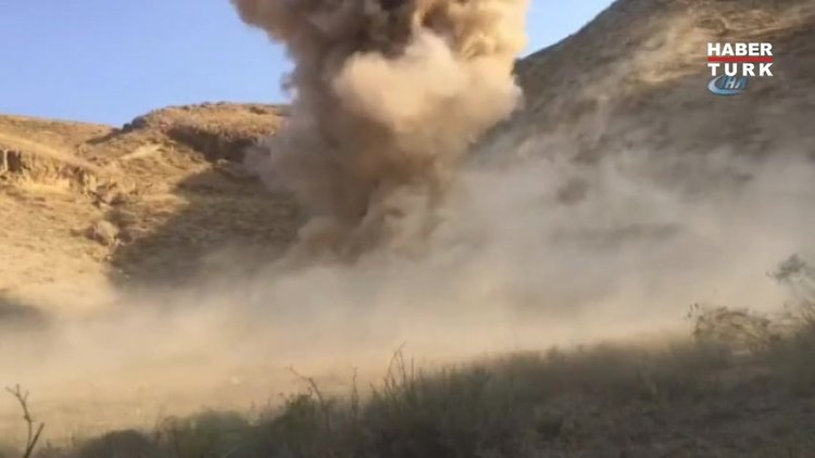 Toprağa gömülü patlayıcı böyle imha edildi