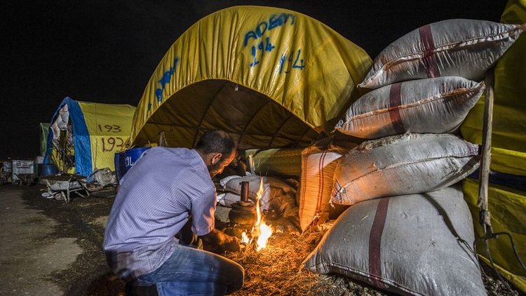 Kurban pazarında 24 saat