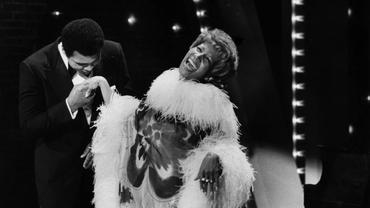 Soul müziğin kraliçesine veda... Geriye tarihe geçen şarkıları kaldı