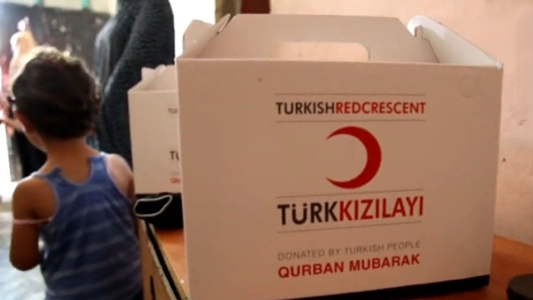 Türk Kızılayı'ndan işgal altındaki Batı Şeria'da kurban eti dağıtımı