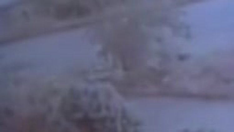 Dehşet anları kamerada! Eşi ve kayınvalidesine kurşun yağdırdı