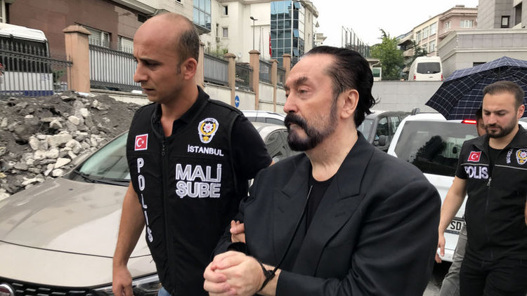 Adnan Oktar'ın gizli kasası yakalandı