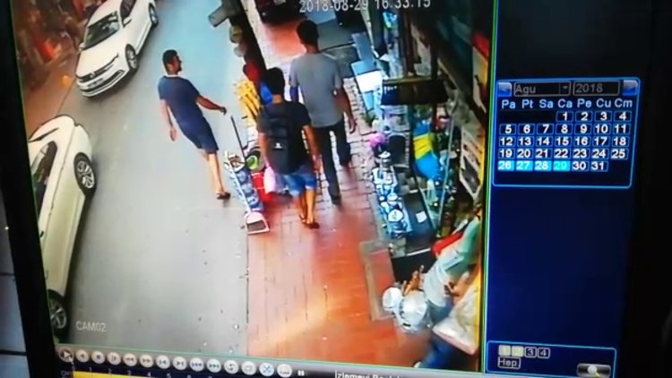 Düştü mü atıldı mı?