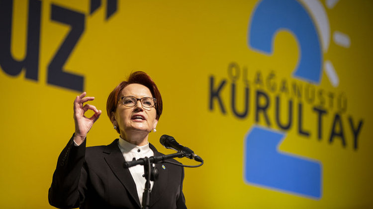 İYİ Parti'de istifa çağrısı