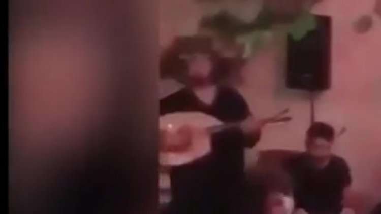 Bergüzar Korel, Ferhan Şensoy'un kına gecesinde böyle coştu