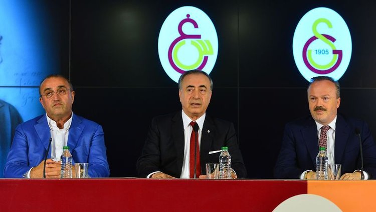 Galatasaray Başkanı'ndan transfer açıklaması