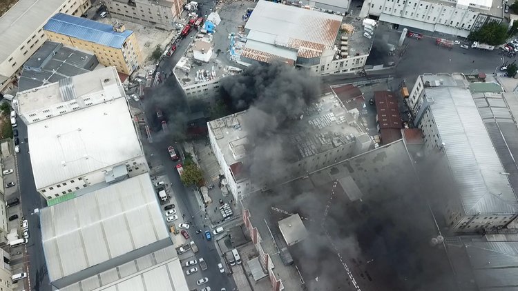 İstanbul'da fabrika yangını
