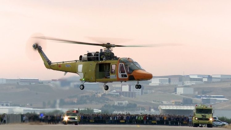 İlk yerli helikopter havalandı