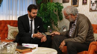 Jr.Hulusi, dedesinin öldüğünü öğreniyor.