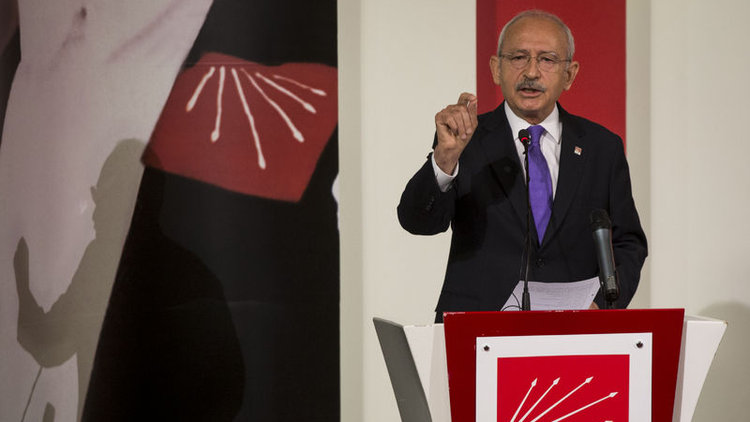 Hükümete dış güçler eleştirisi