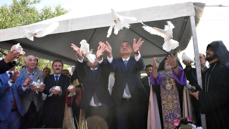 3 yıl sonra ilk ayin