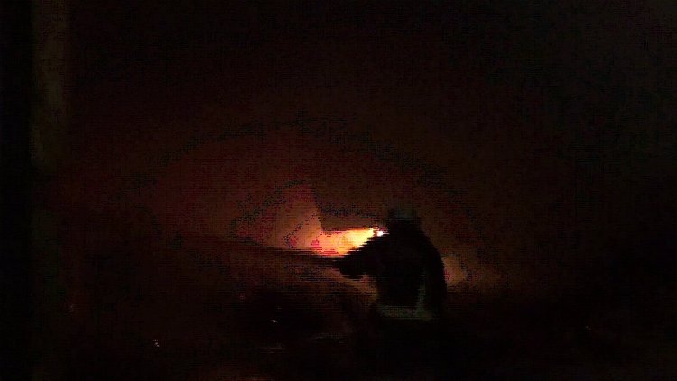 İnegöl'de palet fabrikası yandı