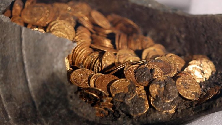 İtalya'da 1600 yıllık sikke bulundu