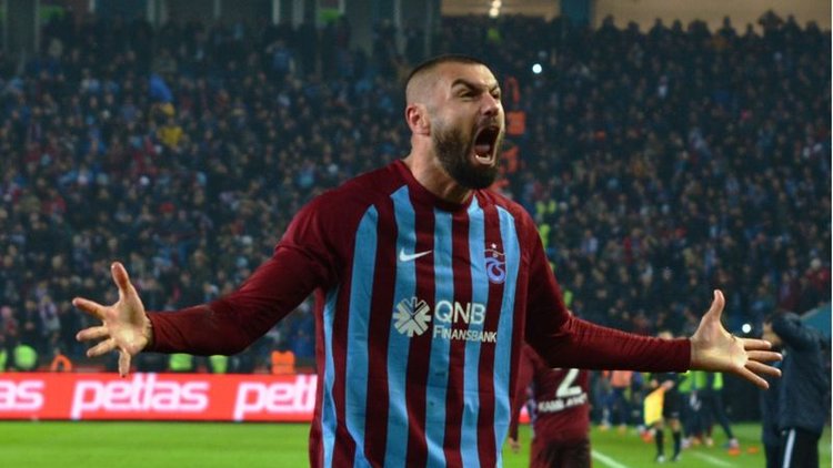 Burak Yılmaz artık kaptan değil