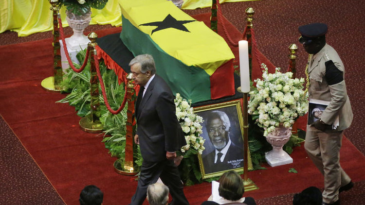 Annan son yolculuğa uğurlandı