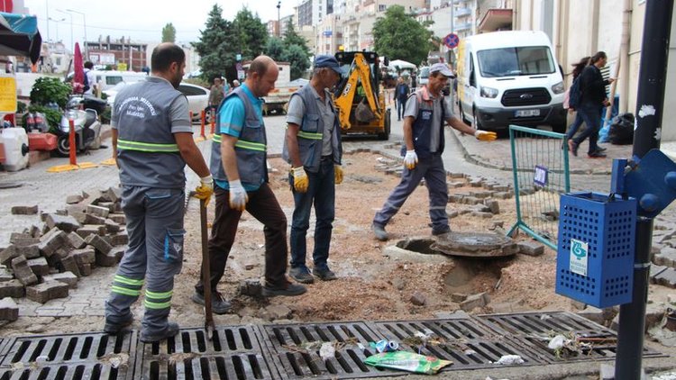 Bandırma sele teslim oldu