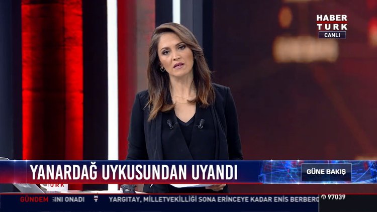 Yanardağ uykusundan uyandı: Meksika'daki Popocatepetl Yanardağı kül ve gaz püskürttü