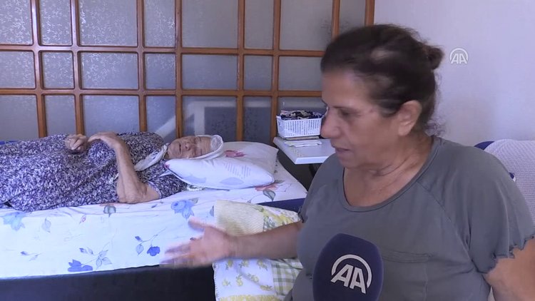 Karnındaki dev kütleyle 46 yıldır yaşıyor
