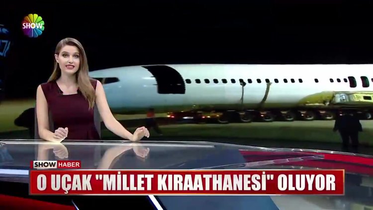 Koca uçak karayolunda