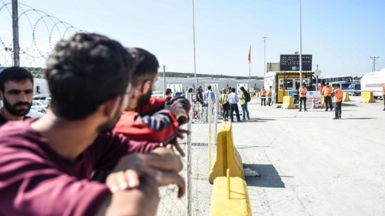 Havaalanı işçileri: Şantiye açık cezaevi gibi