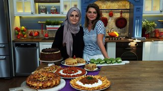 Pelin Karahan bugün; Gönül Amil Akkuş ile ıspanaklı köstebek pasta, semizotlu fellah köfte ve krepten lazanya yapımını gösterdi. ...