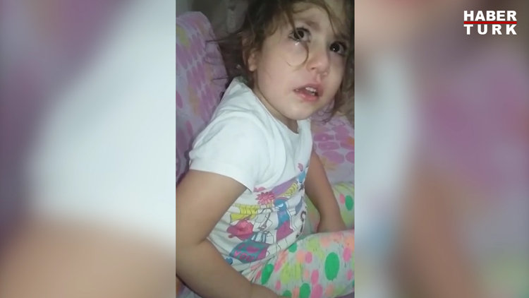 Küçük kız şehitler için gözyaşı döktü