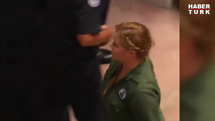 Trump'ın istediği yargıç için yapılan oylama öncesi 300 gözaltı