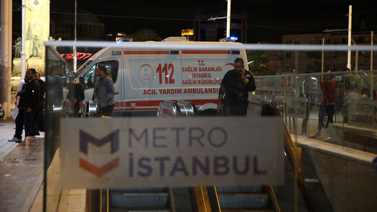 Taksim'de erkek cesedi bulundu